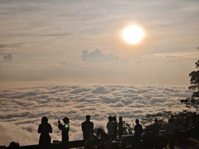 Kinh nghiệm săn mây tại Ba Vì : Nên đi khi nào, ở đâu và cần chuẩn bị những gì ? Kinh nghiệm săn mây tại Ba Vì : Nên đi khi nào, ở đâu và cần chuẩn bị những gì ?